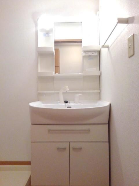 �y���ʏ��z�@