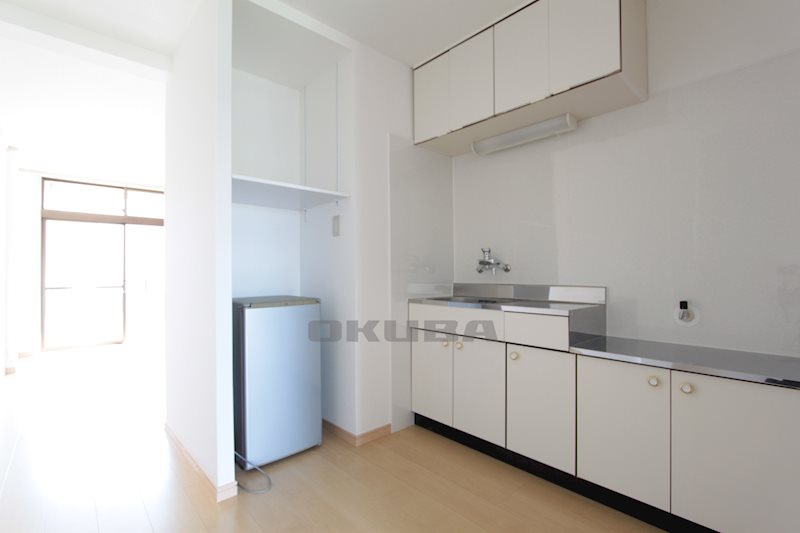 �y�L�b�`���z�@