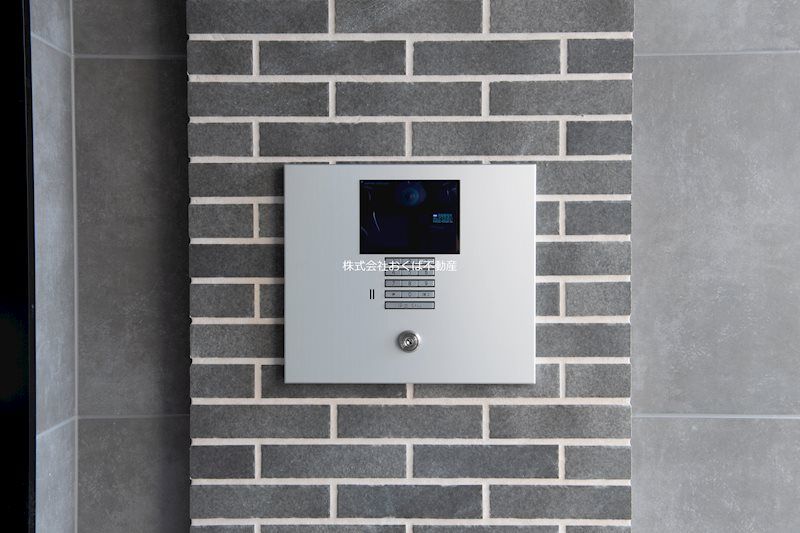 �y�Z�L�����e�B�z�@