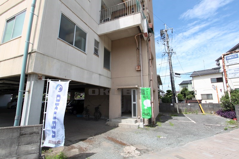 �y�G���g�����X�z�@