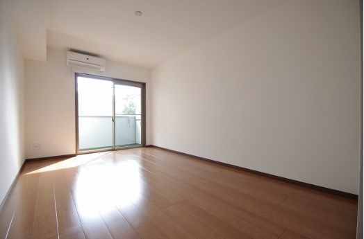 �y�Q���z�@