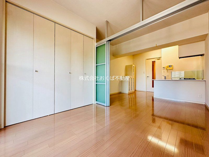 �y���ԁE���r���O�z�@