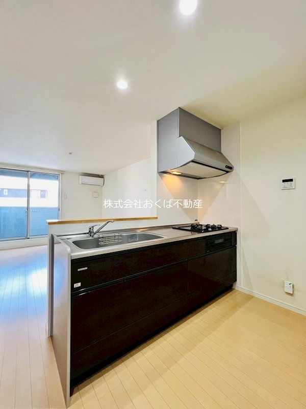 �y�L�b�`���z�@