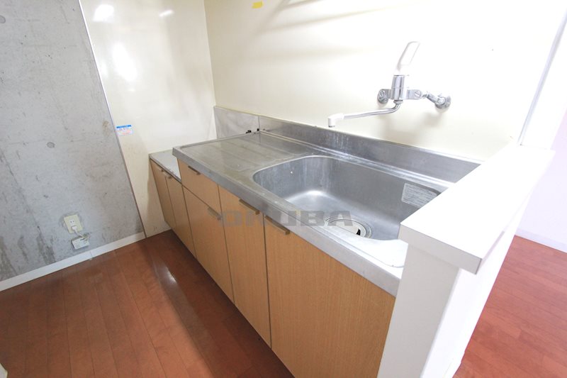 �y�L�b�`���z�@