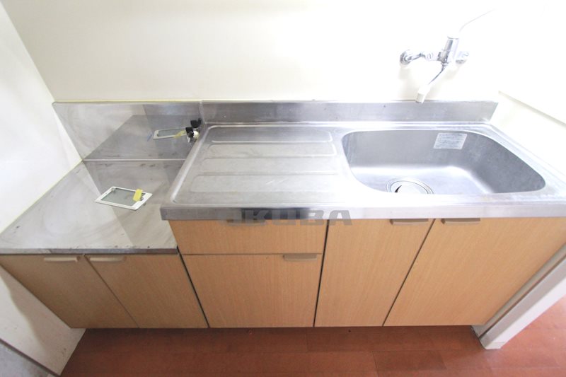 �y�L�b�`���z�@