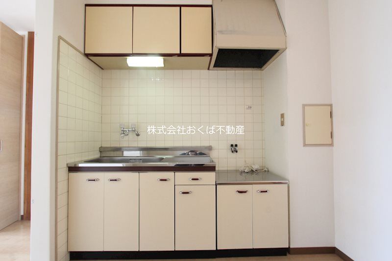 �y�L�b�`���z�@