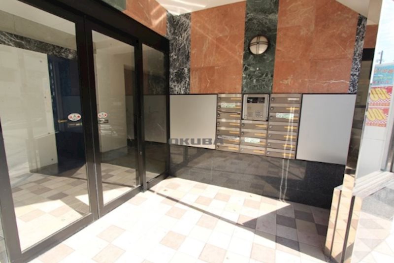 �y�G���g�����X�z�@