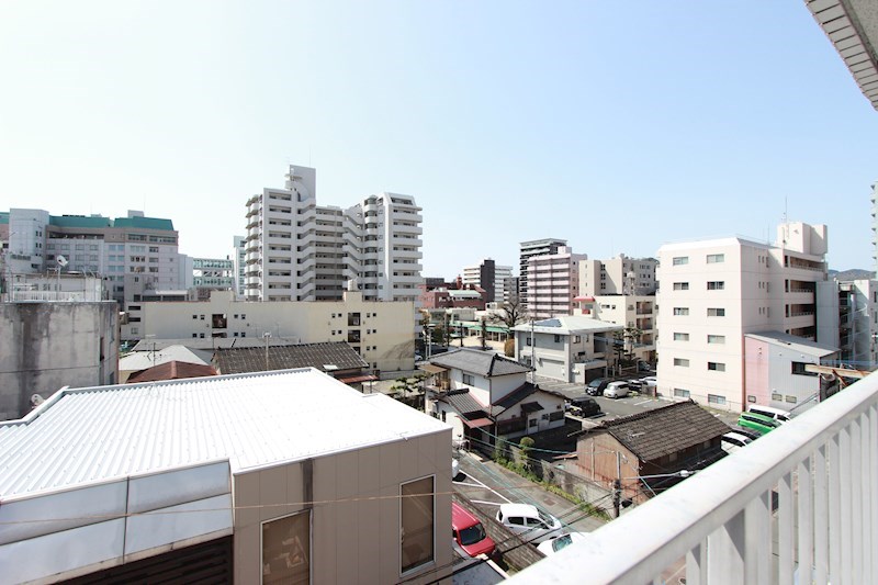 �y���]�z�@