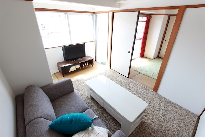 �y���ԁE���r���O�z�@