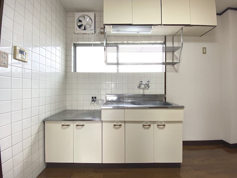 �y�L�b�`���z�@