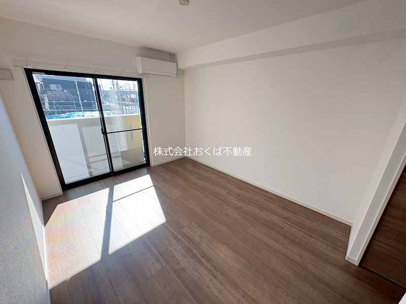 �y���ԁE���r���O�z�@