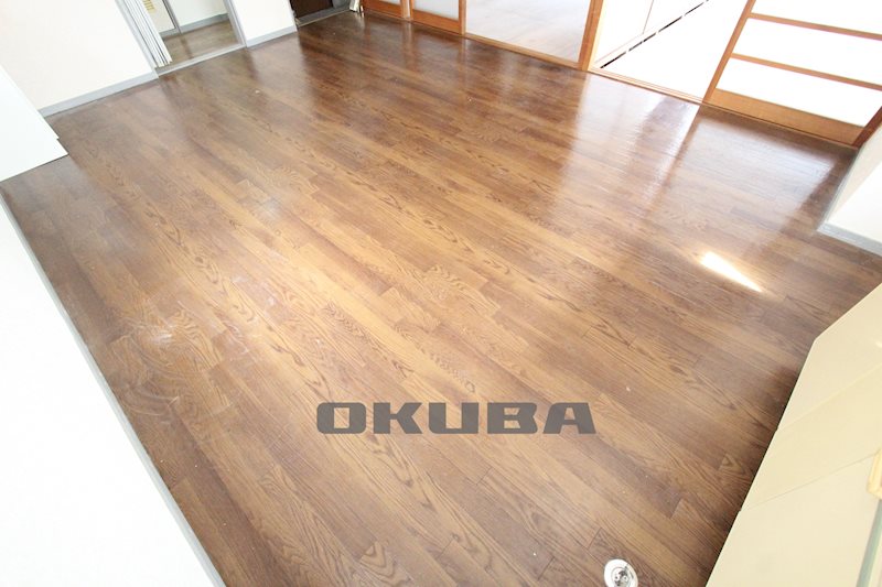 �y���ԁE���r���O�z�@