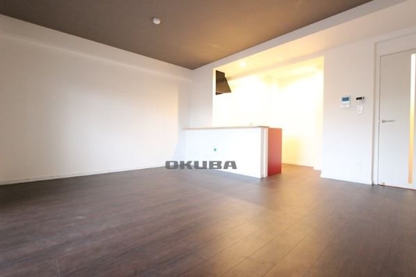 �y���ԁE���r���O�z�@