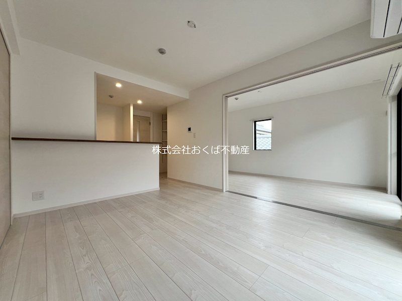 �y���ԁE���r���O�z�@