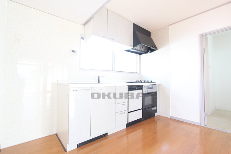 �y�L�b�`���z�@