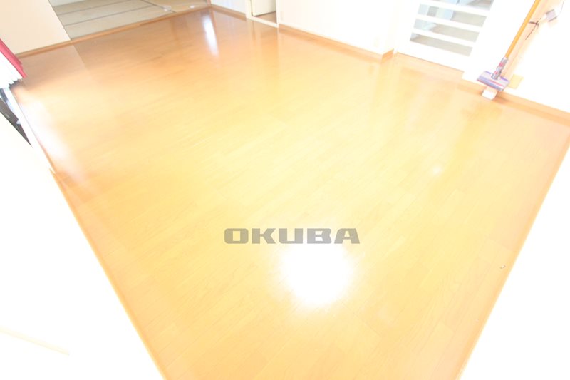 �y���ԁE���r���O�z�@