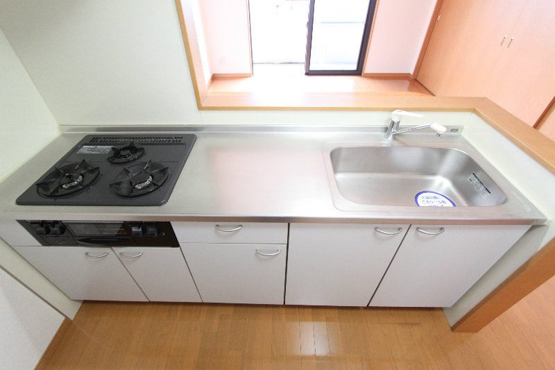 �y�L�b�`���z�@