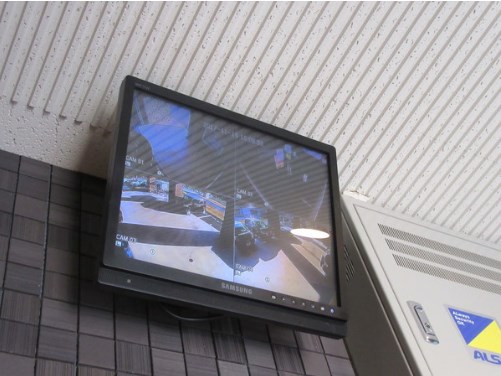 �y�Z�L�����e�B�z�@