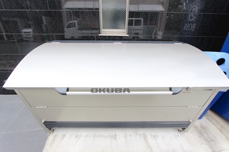 �y���ԁE���r���O�z�@