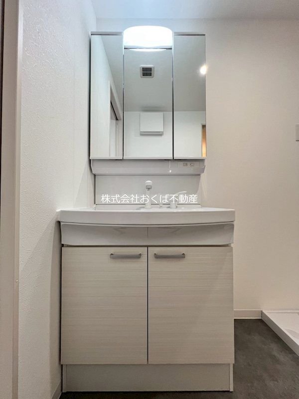 �y���ʏ��z�@