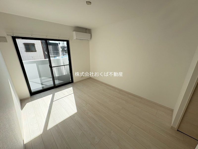 �y���ԁE���r���O�z�@