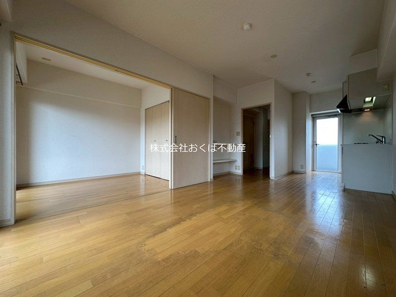 �y���ԁE���r���O�z�@