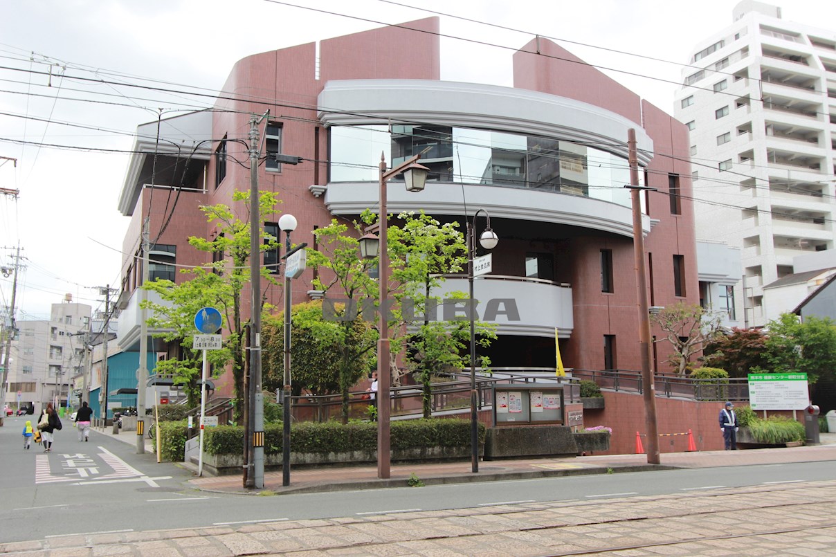 �y���Ӂz�@�F�{�s �Љ�����c��{�������i��Z���^�[ 71m