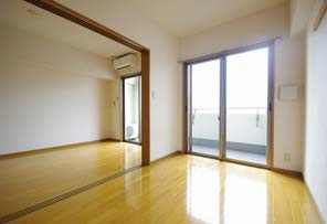 �y�Q���z�@