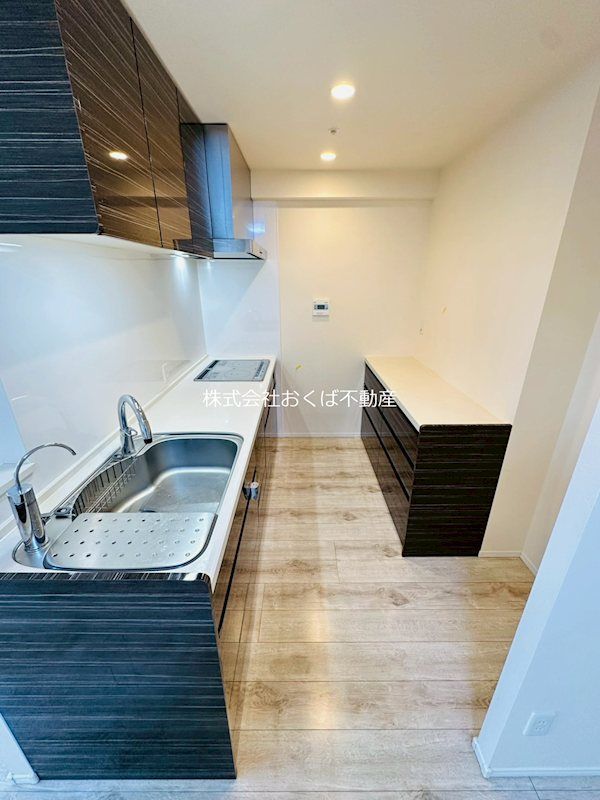 �y�L�b�`���z�@