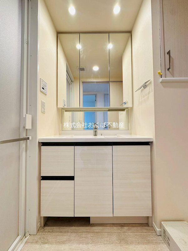 �y���ʏ��z�@