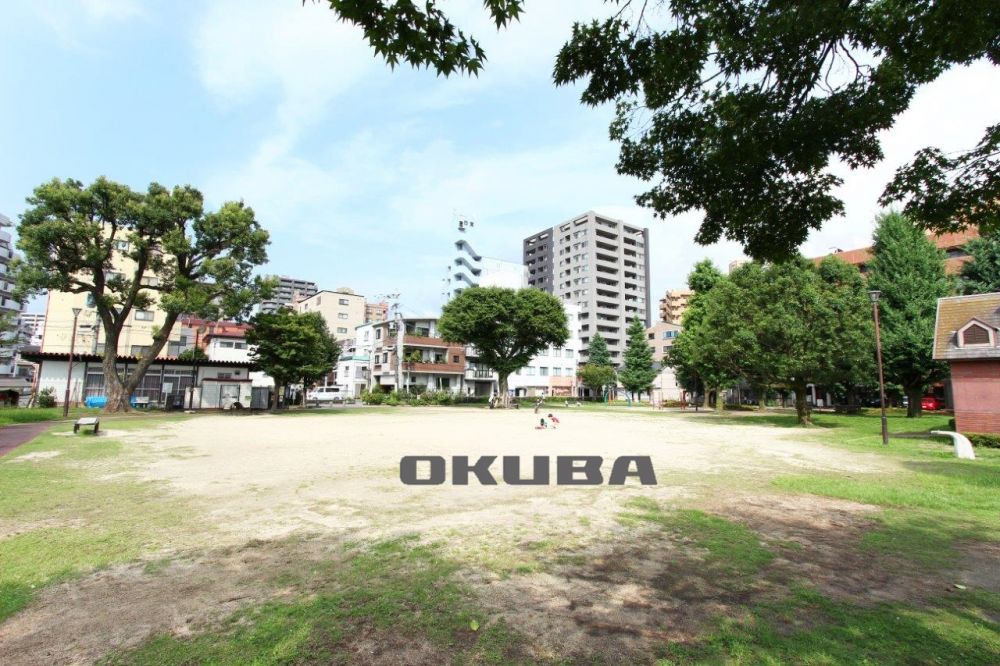 �y���Ӂz�@�ˈ�̊O���� 210m