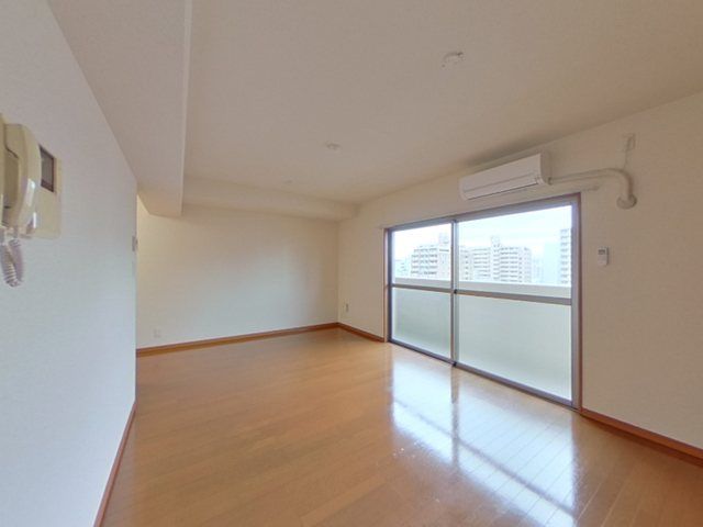 �y���ԁE���r���O�z�@