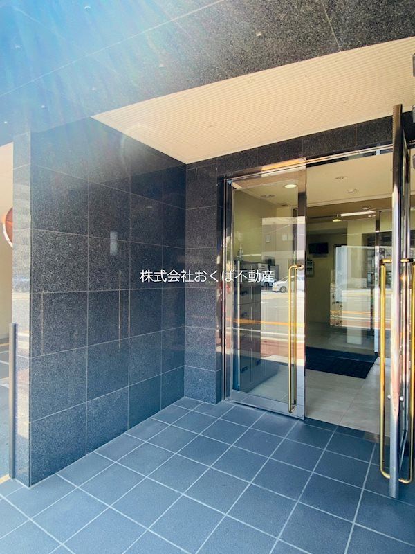 �y�G���g�����X�z�@