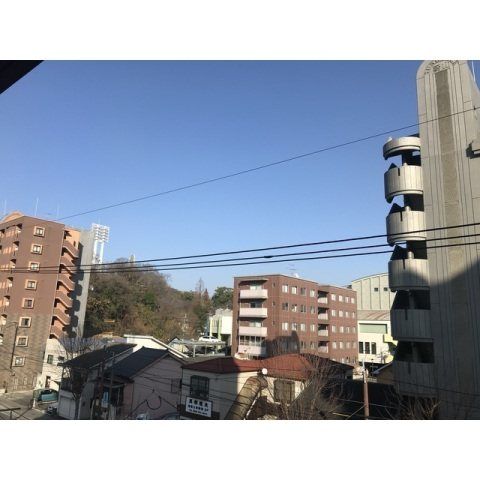 �y���]�z�@