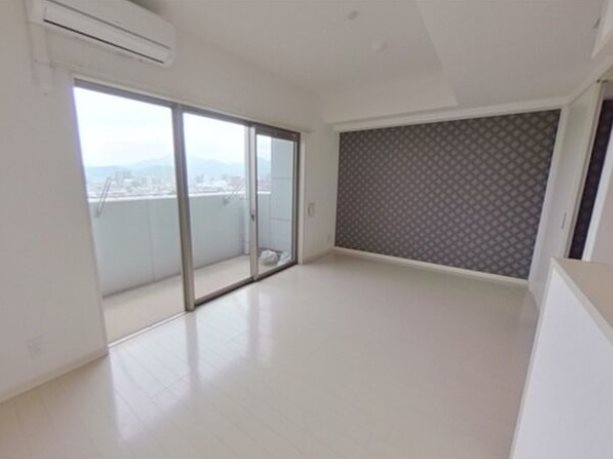 �y���ԁE���r���O�z�@