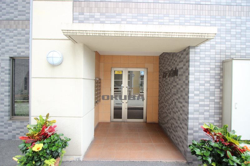 �y�G���g�����X�z�@