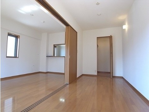 �y�Q���z�@