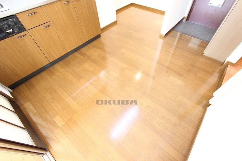 �y���ԁE���r���O�z�@