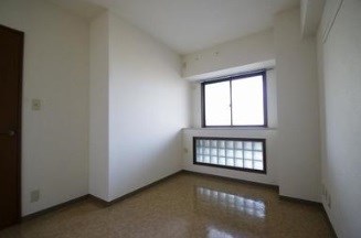 �y�Q���z�@