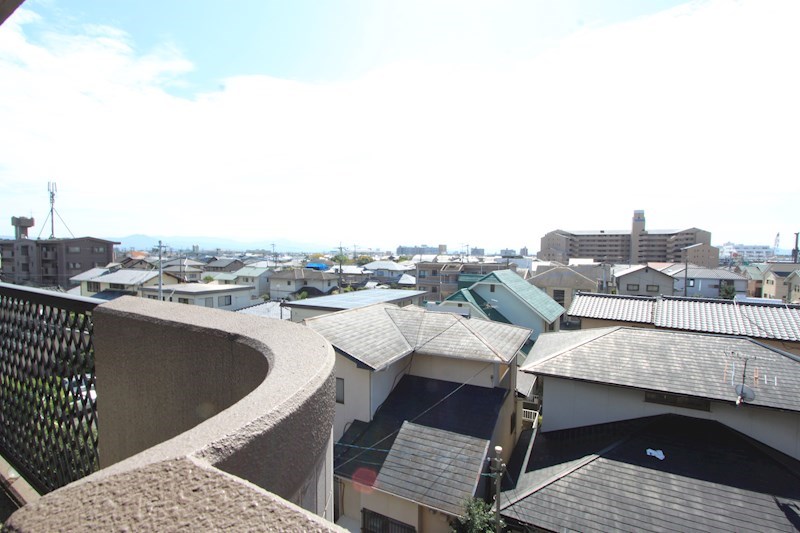 �y���]�z�@