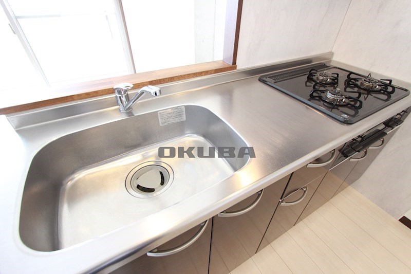 �y�L�b�`���z�@