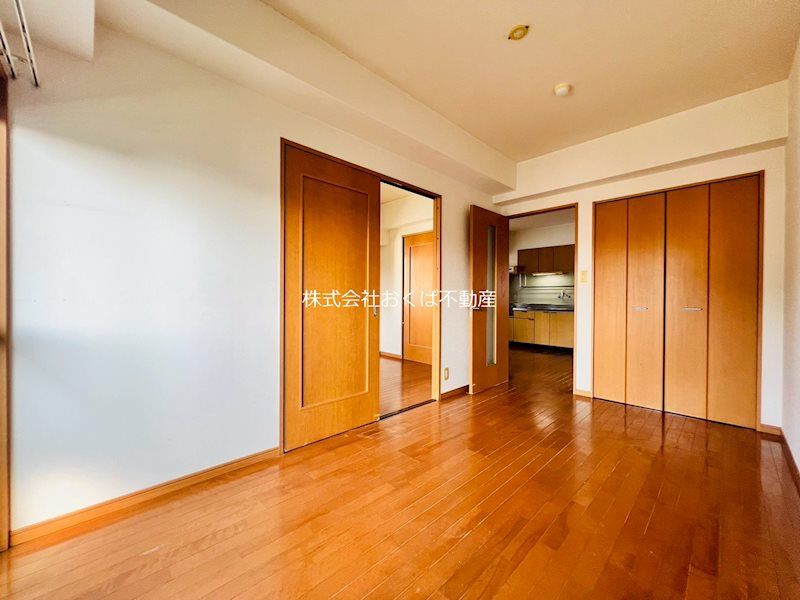 �y���ԁE���r���O�z�@