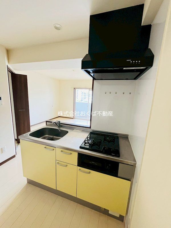 �y�L�b�`���z�@