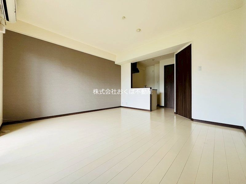 �y���ԁE���r���O�z�@