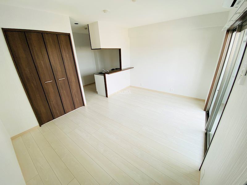 �y���ԁE���r���O�z�@