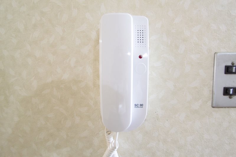 �y�Z�L�����e�B�z�@