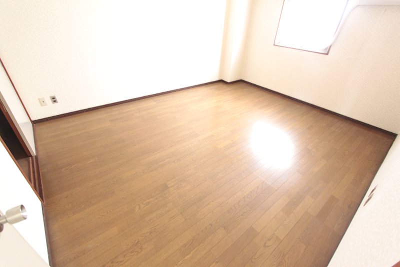 �y�Q���z�@