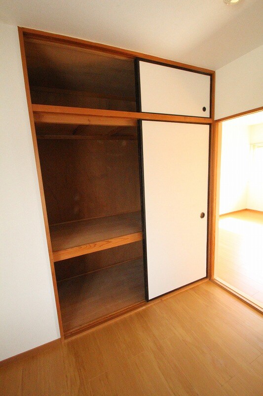 �y���̑��ݔ��z�@