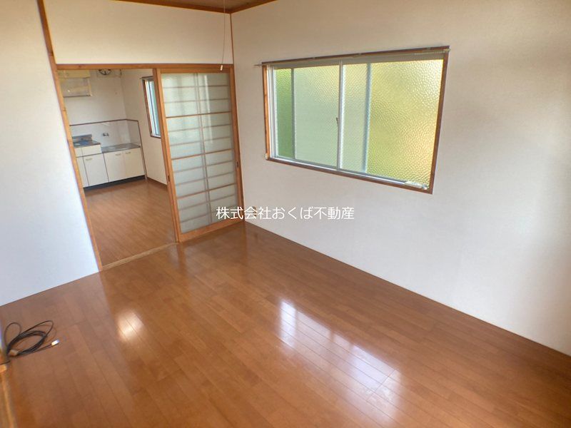 �y���ԁE���r���O�z�@