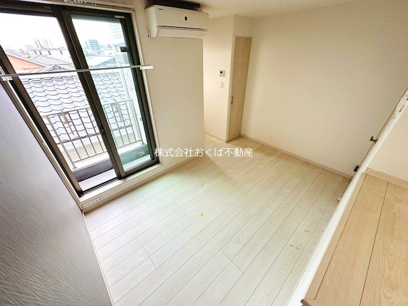 �y���ԁE���r���O�z�@